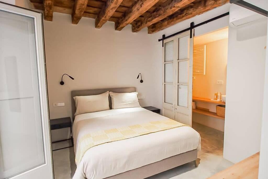 Velo Vern 1 Beautiful New Apartment 2 Bed Ensuite Girona Dış mekan fotoğraf