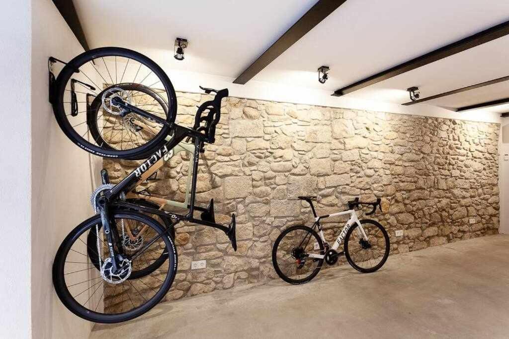 Velo Vern 1 Beautiful New Apartment 2 Bed Ensuite Girona Dış mekan fotoğraf